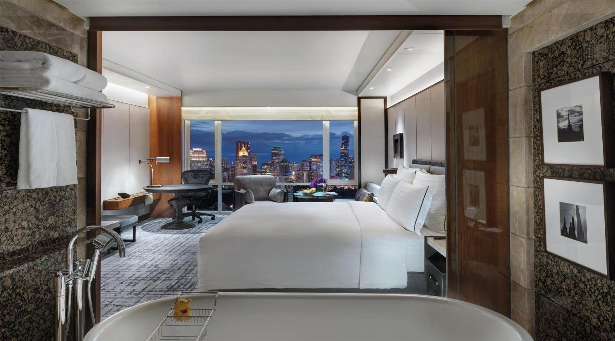 Premium King Room