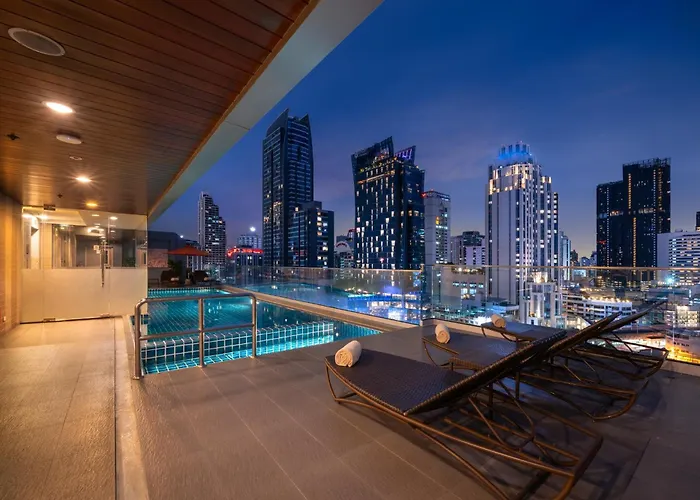 Adelphi Suites